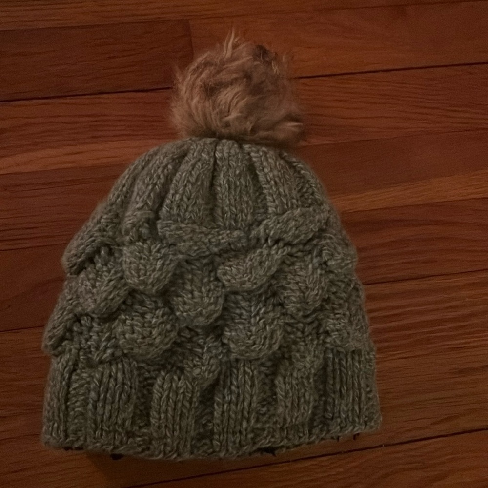 Turtle fur green hat